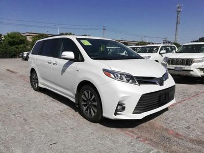 丰田8到10万车图片,丰田轿车10万元左右价格车