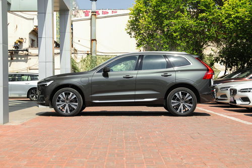 沃尔沃xc60插电混动值得买吗,沃尔沃 xc60混动