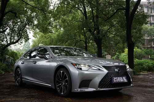 买雷克萨斯ls500h傻吗,雷克萨斯ls500h好不好
