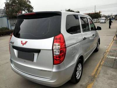 五菱宏光s二手车,五菱宏光s二手车市场价格