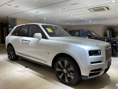 劳斯莱斯越野车价格,迈巴赫680越野车