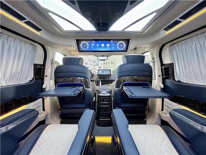 福特商务车7座报价10万,福特商务车7座多少钱一辆