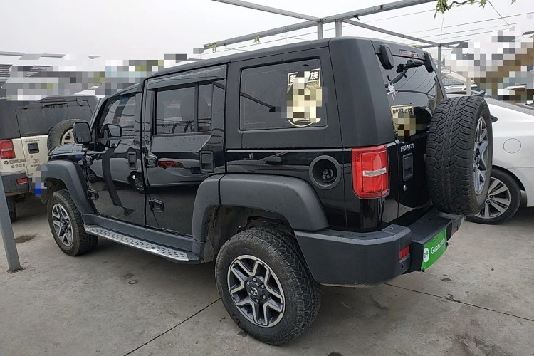 bj40l多少钱一台,2021款bj40多少钱