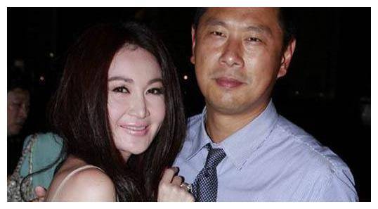 离婚后，沈总满世界追妻