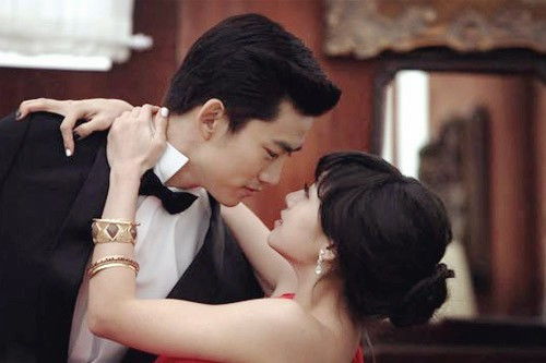闪婚后顶流老公的马甲藏不住了（95集）
