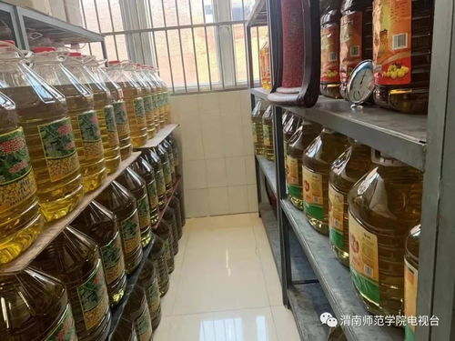 学校餐饮公司与学生的外卖之争，垃圾桶成为焦点