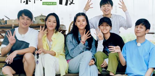五年后，她与两个崽崽强势回归