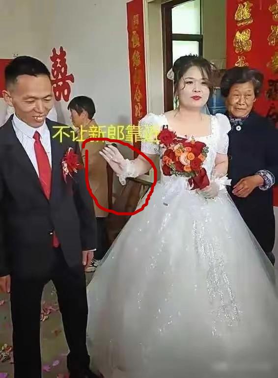 结婚当天新郎重生了，结婚一百零一次