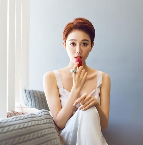 穿书后，大小姐野爆娱乐圈（娱乐圈90集系列）