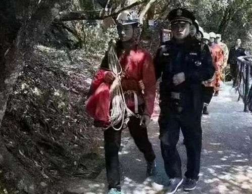 游客在巨蟒峰打入26枚岩钉，行为背后的法律审视与反思