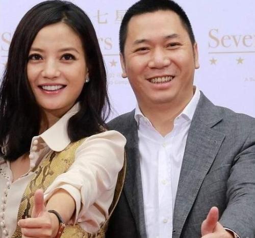 离婚后，前妻曝光了她的豪门身份！