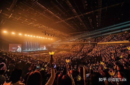 加拿大骚乱频发之际，特鲁多现身演唱会引发深思