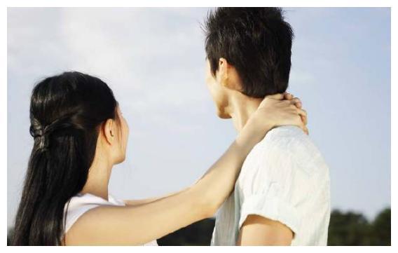 离婚后在前夫的怀里撒个娇（100集）