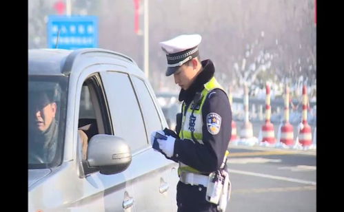 痛失英才，一名四十五岁医生被撞身亡，肇事司机开车看手机引发悲剧
