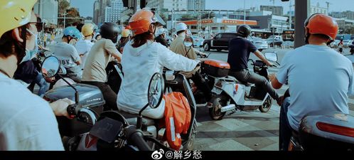 广州电鸡在人行道行驶或被罚款，城市管理的双刃剑效应