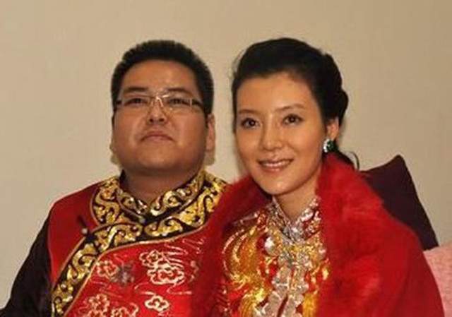 闪婚老公竟是隐藏大佬（99集）——揭秘一段不可思议的婚姻故事