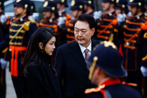 涉韩国总统夫人的法案被否决，公众对权力透明度的呼声