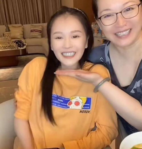老婆跑路我傻五年，女儿宠成神（李文瑞的故事，共92集）