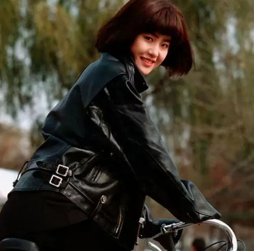 新版离婚后，我成了亿万女王（90集）