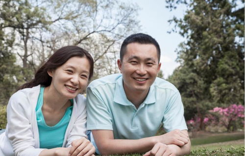秦总为爱去打杂，半路捡个总裁老公（80集连播剧情介绍）
