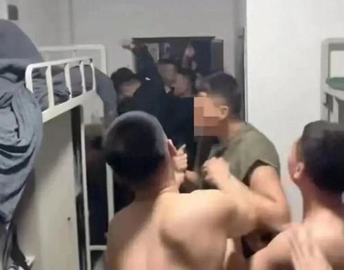 老人在学校睡觉被泼水事件，校方的回应与社会反思