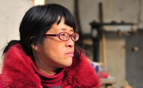 张颂文风波后首现身，坦然面对，勇敢前行