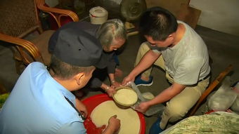 藏被子遭误扔引发风波，病床上的老人惊魂记