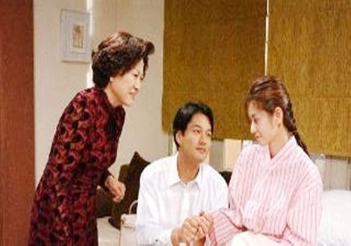 伺候老公白月光坐月子（71集）