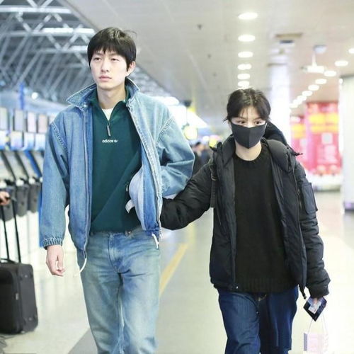 解约后，我闪婚成了乐坛顶流（一）