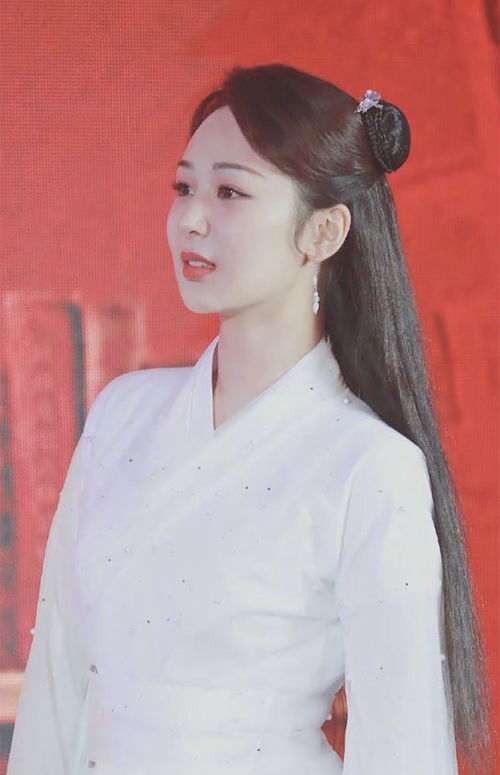 我竟是冰山总裁的白月光——措手不及的心动