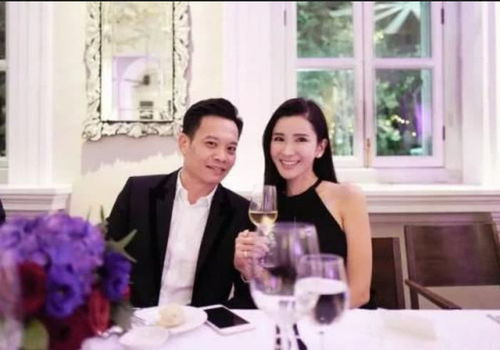 离婚后，她当场闪婚亿万富翁——伍昕宇的故事（共71集）
