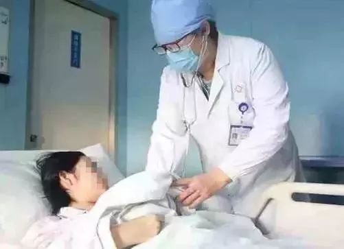 女子长期手麻，DeepSeek助其精准找到医生