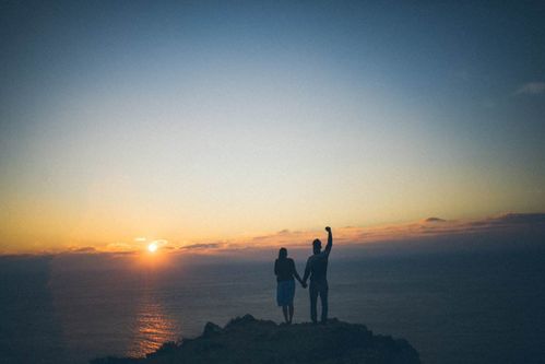 爱入山海，情感的浩瀚旅程（100集剧情概述）