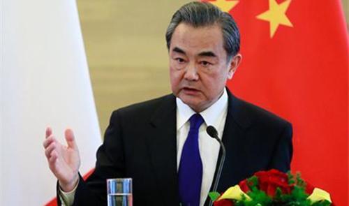 为什么石破茂会选择连夜与王毅会面，深度解析背后的动因