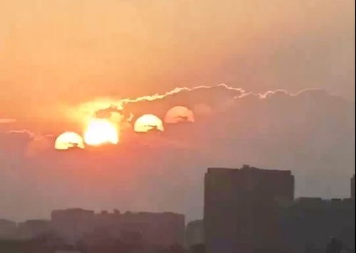 云南天空惊现血红色太阳，神秘现象引发探索热潮