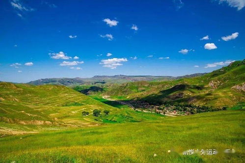 登山遇大风，集体面壁抱团抗风的壮丽经历