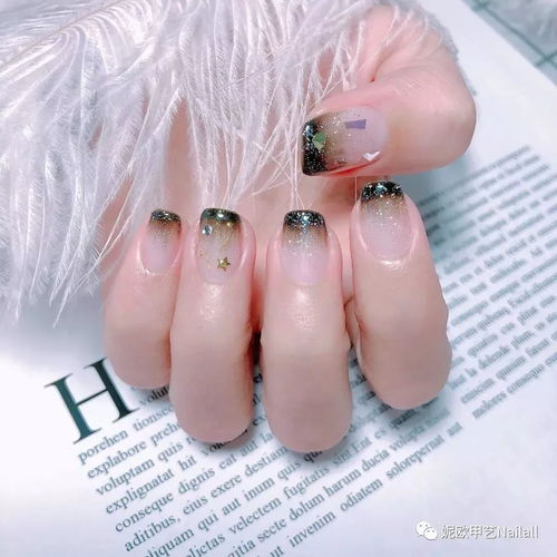 蒯曼的美甲风采，夸赞之下的害羞瞬间