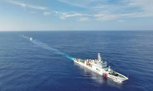 菲护卫艇擅闯黄岩岛海域，解放军警告驱离