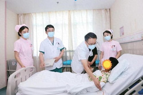 医院回应一起不雅事件，男女在母婴室行为不当引发社会关注