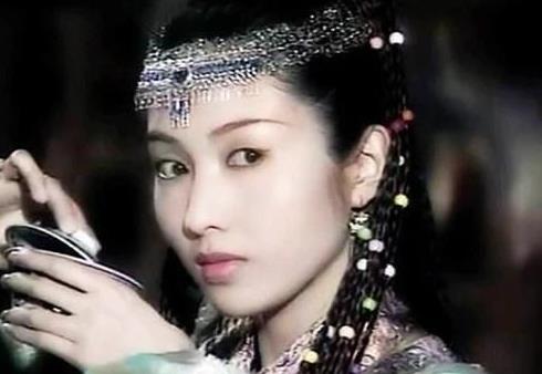 刁蛮退婚女背后的故事，师姐助我复仇，两情相悦终成眷属（81集）