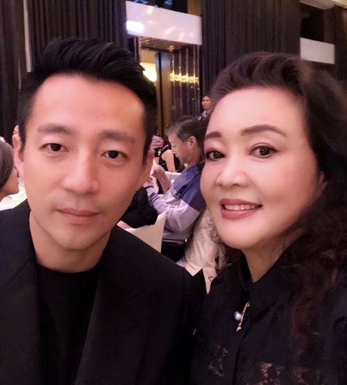 S妈自曝看身心科打强心针，娱乐圈内外的真实声音