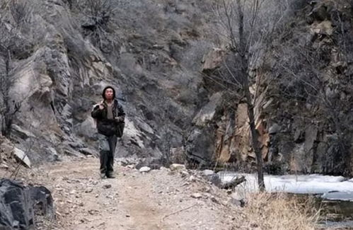 网逃人员携带巨额现金隐居山洞终被抓获