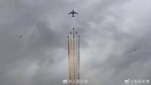 运油-20编队飞越埃及金字塔，空中力量的新纪元