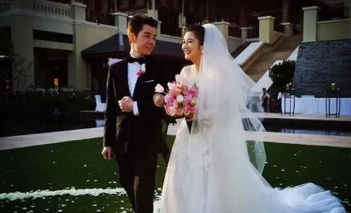 离婚后，夫人马甲捂不住了（第99集）