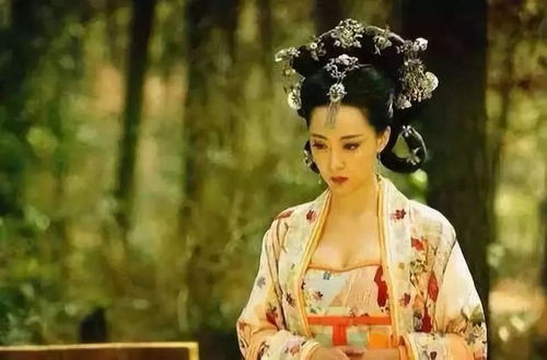 风月传奇，孟娜的七十一载风华