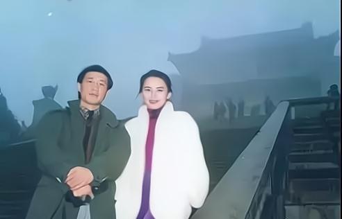 被抛弃后软饭男成了大佬: 逆袭人生的传奇故事（100集剧情概述）