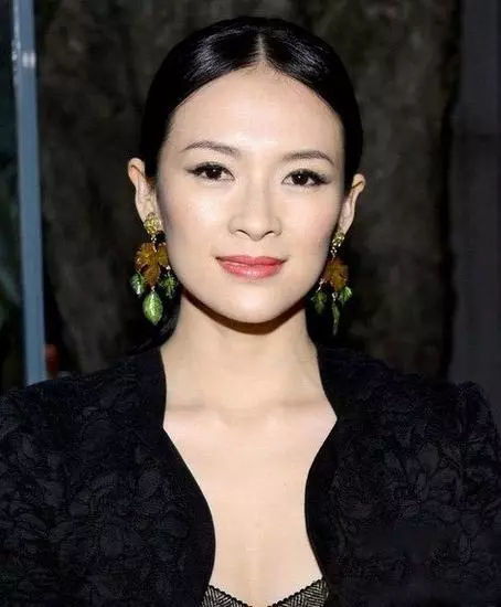 胡锡进评女演员天价耳环争议，娱乐圈的炫富与公众审视