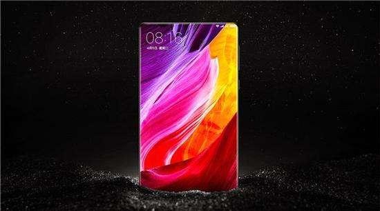 小米YU7天际屏，炫技与实用的交融