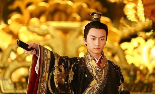 儿臣请父皇退位，王朝的权力传承与智慧（共82集）之王格格ylc的宫廷风云