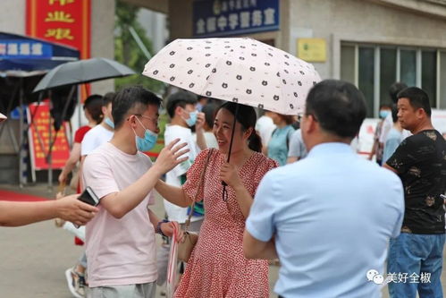 张韶涵回应被称为高考最忙的人，奋斗与坚持的力量